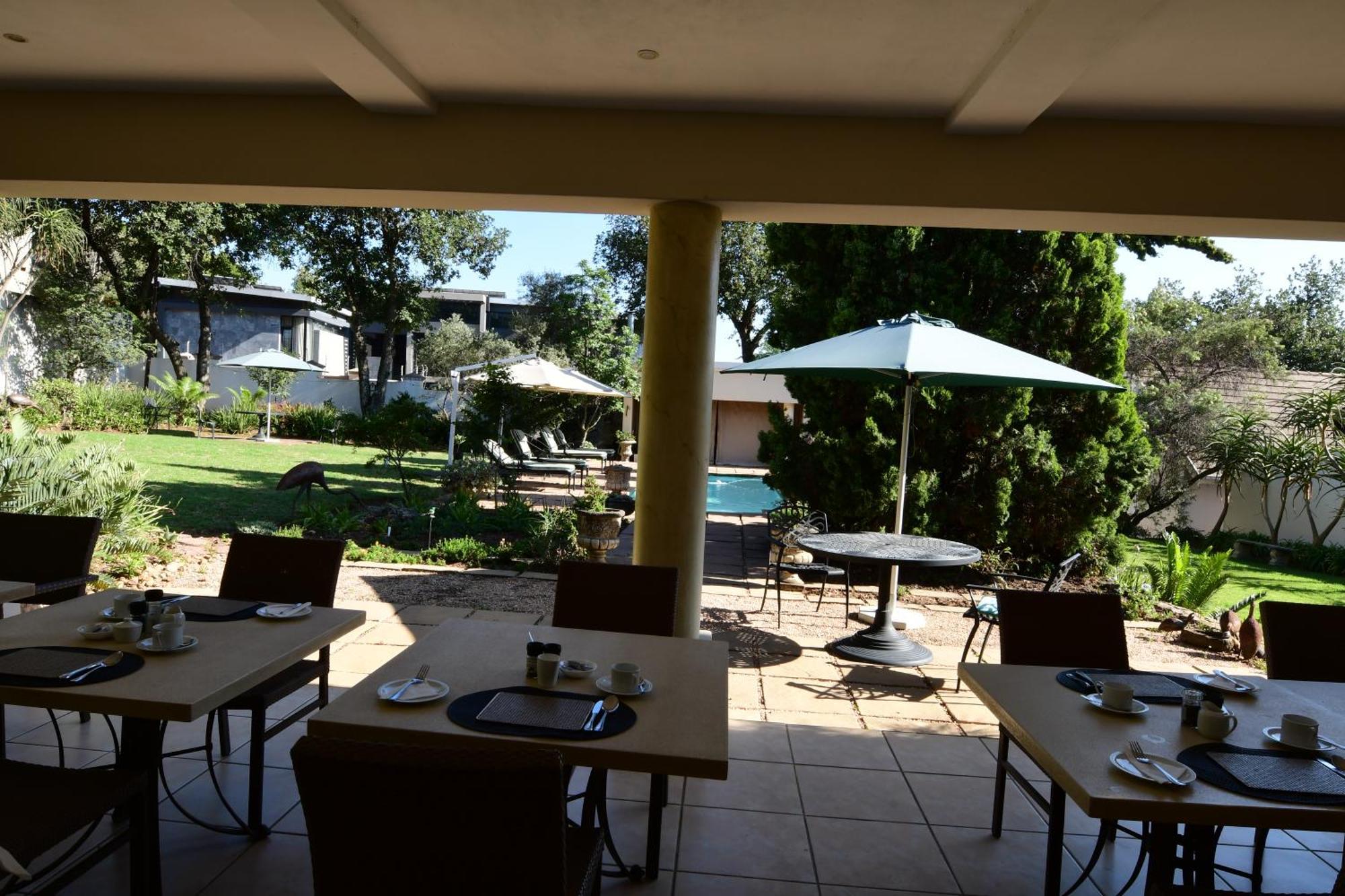 Highgrove Guesthouse Йоханесбург Екстериор снимка